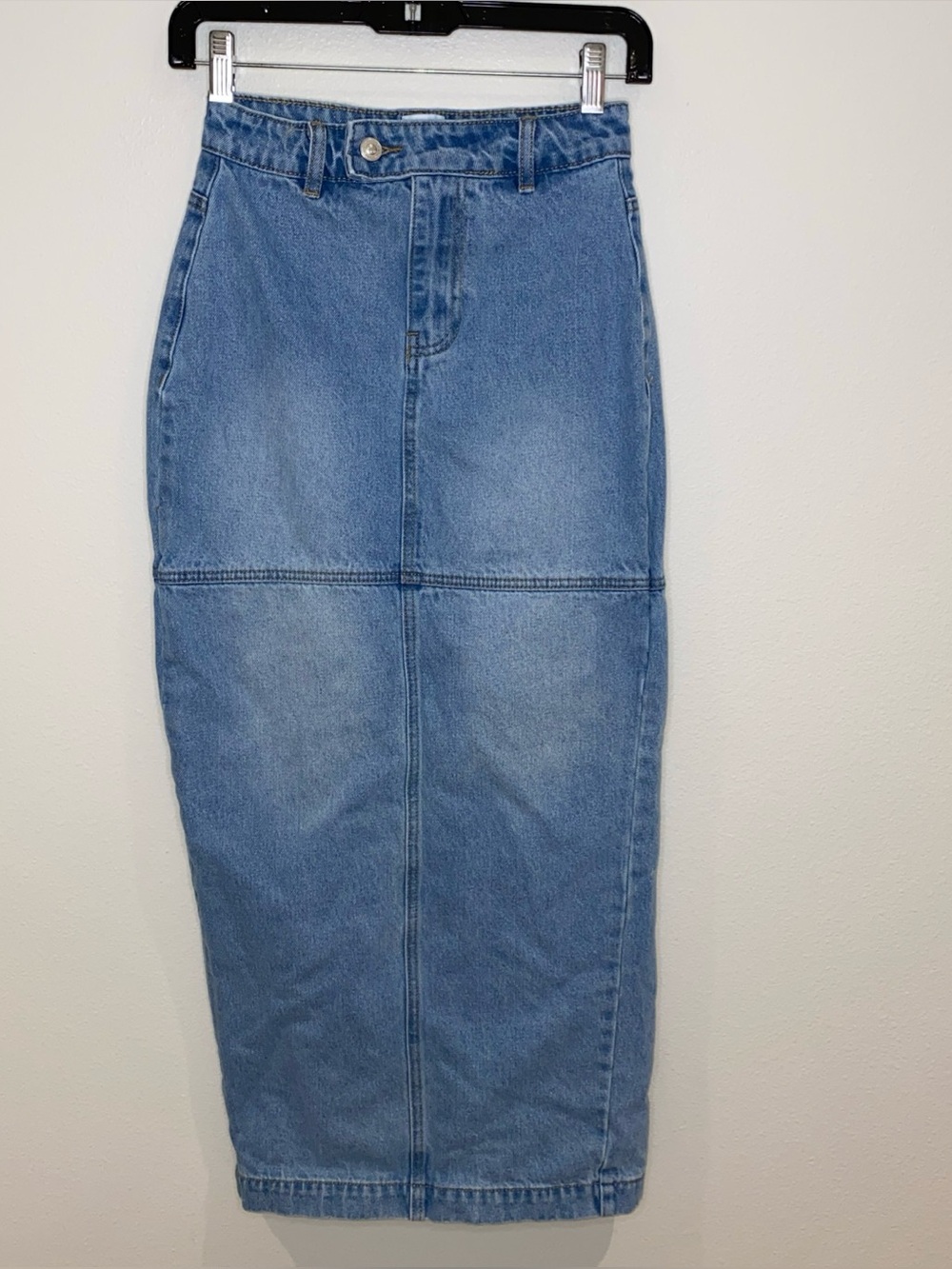 Princess Polly Denim Maxi Skirt Back Slit Size 2 Light Wash Long‎